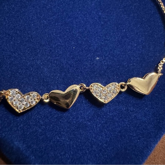 NWOT 4 Hearts CZ 18K Rose Gold Plated Box Chain Lariat Bracelet - Picture 3 of 3